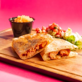 LUNCH Quesadilla Oaxaca
